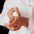 Cosmetic Sales Representative and Independent Contractor Law